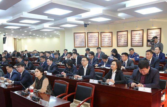 Хөрөнгө оруулалтын ажлыг эрчимжүүлэх тухай  захирамжийн хэрэгжилтийг заалт  бүрээр сайтар хангахыг үүрэг болгов