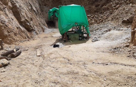 Уурхайн ажилтан шороонд дарагдаж амиа алджээ