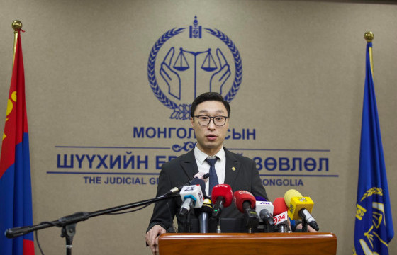 Э.АМАРСАНАА: Хорих ял эдлэх 1115 хүнийг хугацаанаас нь өмнө сулласан