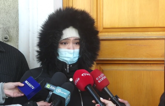 Украинд байгаа оюутнуудын ар гэр: Хүүхдүүд маань метронд хоол хүнсгүй байгаа