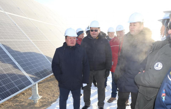 Н.ТАВИНБЭХ: Мянгадын нарны цахилгаан станц ашиглалтад орсноор Ховд аймгийг цахилгаан эрчим хүчээр бүрэн хангах боломж бүрдэнэ