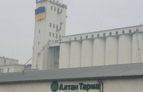 “Алтан тариа” компанийн захирал Ө.Саруул-Эрдэм: Бид хуулийн хүрээнд дайныг эсэргүүцэж, Украины тугийг байрлуулсан