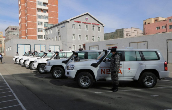 Япон Улсын Засгийн газраас эмнэлгийн долоон автомашиныг Онцгой байдлын ерөнхий газарт хүлээлгэн өгчээ