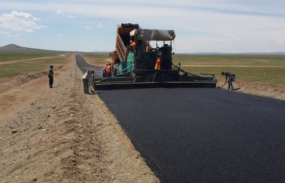 Гэрээний үүргээ биелүүлээгүй зам засварын зарим компанид хариуцлага тооцжээ