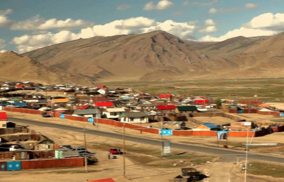 Цагаанхайрхан сумын сургуулийн захирал Б.АНХБАЯР: БИ ХАДАМ ААВААСАА МАЛ АВЧ, СУРАГЧДЫН ХООЛОНД НИЙЛҮҮЛЭЭГҮЙ