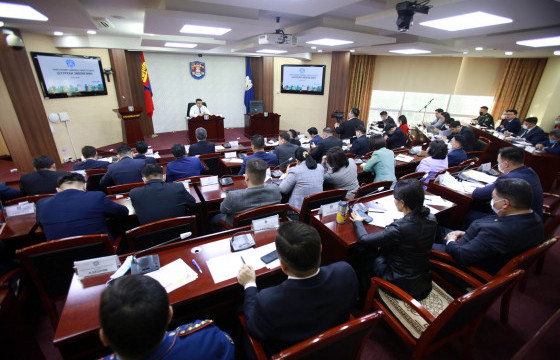 Хотын дарга барилгын чанар, аюулгүй байдалд анхаарч ажиллахыг санууллаа