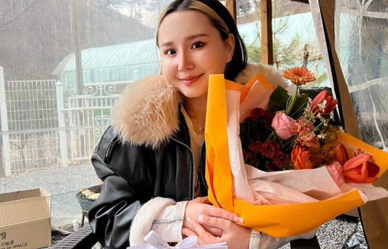 Grace Choi цахим хуудасны блогер Г.ДОЛЖИНСҮРЭН: Өөрийнхөөрөө байх боломжийг бусдаас хүлээх шаардлагагүй