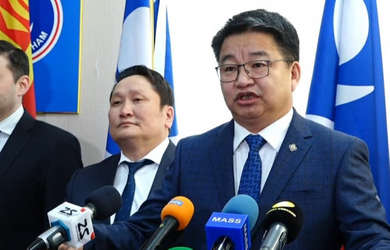 Ж.БАТСУУРЬ: Ардчилсан намыг парламентад суудалтай ялдаг нам болгохын төлөө зүтгэнэ