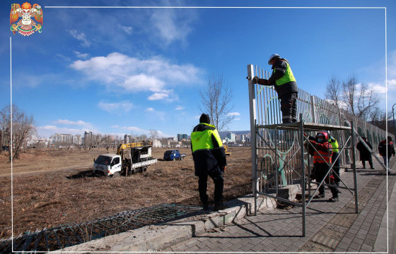 Хүүхдийн паркийг хүн бүрд нээлттэй байлгах үүднээс хашааг нь буулгаж эхэллээ
