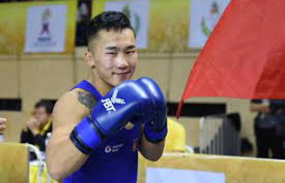 Э.ЦЭНДБААТАР: Мэргэжлийн бокст дахин тулалдахгүй, шигшээ багт багтаж, олимпод хүч үзэхээр боллоо