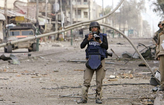 ТОЙМ: ОХУ, Украины дундах хэвлэлийн дайнд иргэд “үрэгдэж” дууслаа