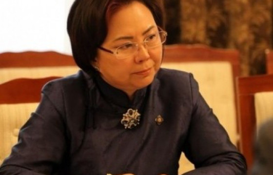 С.Одонтуяа: Чихэрлэг ундааны хэрэглээг бууруулах тухай хуулийн төсөл өргөн барилаа