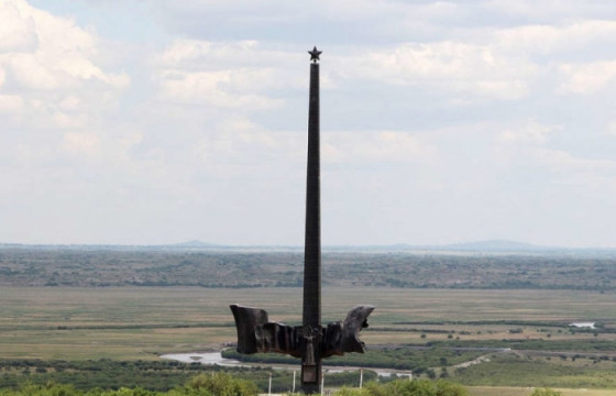 ТҮҮНИЙГ БУУРАЛ ХЯРУУ УНАСАН НАМРЫН ӨГЛӨӨ БУУДСАН ЮМ ГЭНЭ ЛЭЭ...-III