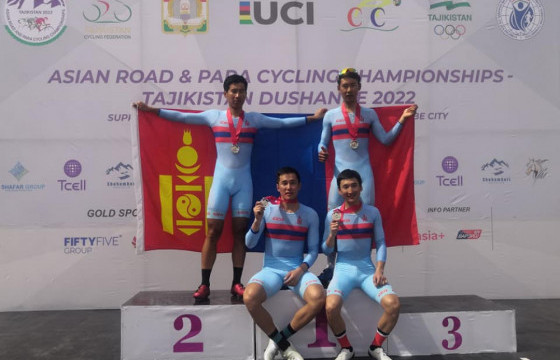 Монголын дугуйчид гурав дахь медалиа хүртлээ