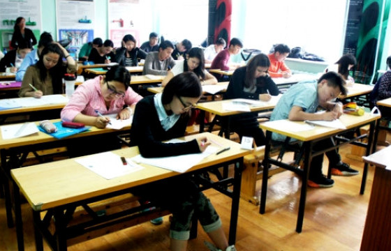 БҮТ: ЭЕШ-д бэлтгэж байгаа шалгуулагчдад сэтгэлзүйн зөвлөгөө өгч байна