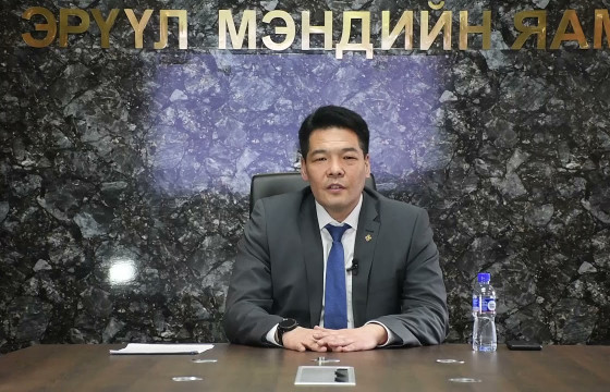 МЭНДЧИЛГЭЭ: Эмч, эрүүл мэндийн салбарынхандаа баярын мэнд хүргэе