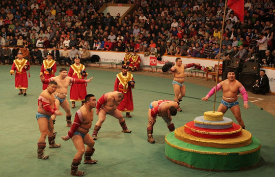 ТАНИЛЦ: Энэ сард болох бөхийн барилдааны хуваарь 