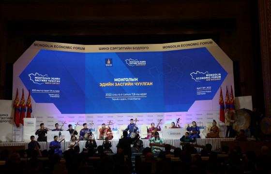 Лигдэн хааны ордны найрал хөгжмийг 400 жилийн дараа Төрийн ордонд тоглолоо