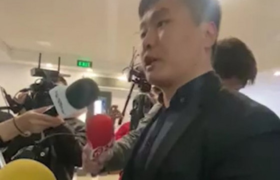 Б.ПҮРЭВСҮРЭН: Дэнжийн мянгад саатуулагдсан 20 гаруй залууг өмгөөлөгчтэй уулзуулахгүй, хууль зүйн туслалцаа авах эрхийг нь эдлүүлэхгүй байна