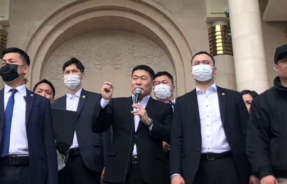 Засгийн газар яаралтай горимд хуралдахаар боллоо