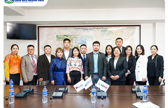 Оёдлын салбарын ЖДҮҮ эрхлэгчдийг дэмжих санамж бичигт гарын үсэг зуржээ