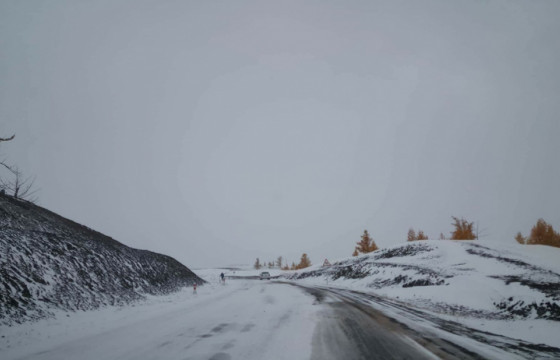 Баянхонгор, Өвөрхангай чиглэлийн автотээврийн хөдөлгөөнийг 16-ныг хүртэл зогсоожээ 