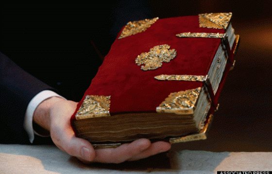 Дэлхийн хамгийн үнэтэй номууд