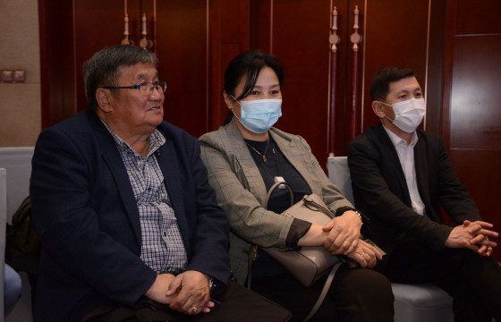 Н.ПҮРЭВДАВГА: Аймшигт хэрэг, албан тушаалын наймааг шуугиад өнгөрөөх бус, алгандаа барьж, алгаараа тэмтрэх боломж сэдэж олсон нь энэ хэдийн гавьяа