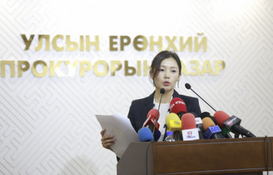 Д.ДАШМАА: Улсын Ерөнхий прокурор Г.Занданшатар даргад УИХ-ын дөрвөн гишүүний бүрэн эрхийг түдгэлзүүлэх хүсэлт явуулсан нь үнэн 