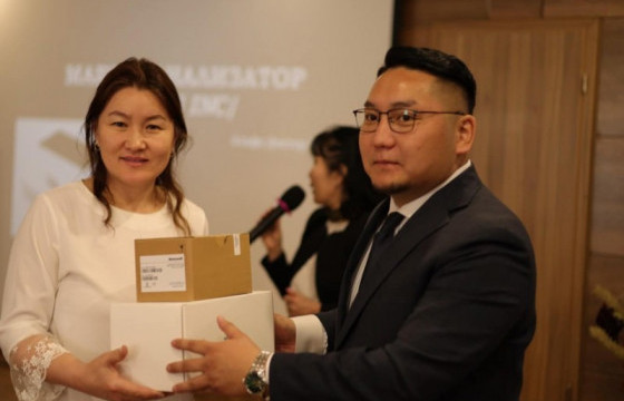 Хавдрын эрт илрүүлгийн аппаратыг зарим ӨЭМТ-д хүлээлгэн өглөө