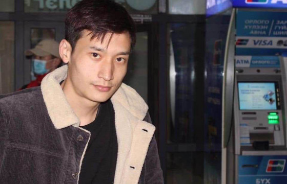 Талийгаач М.Алтан-Оргилыг дээрэмдсэн этгээдэд гурван жил зорчих эрхийг нь хязгаарлажээ