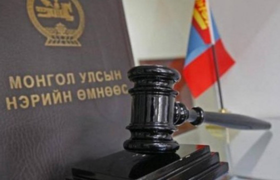 Б.Баасанцогтын цагдан хорих хугацааг нэг сараар сунгалаа