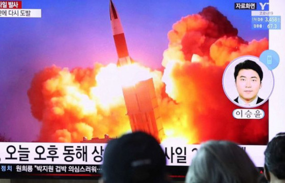 Хойд Солонгос Япон руу пуужин харвалаа