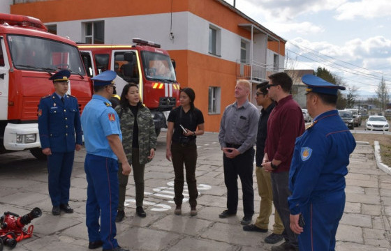 ОБЕГ:  Сэлэнгэ аймгийн Онцгой байдлын газрын үйл ажиллагаатай танилцжээ