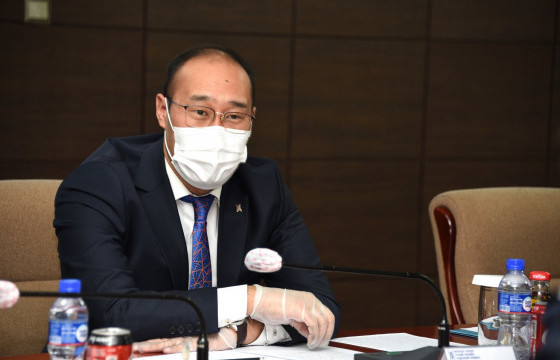 ХЭҮК-ЫН ГИШҮҮН Б.ЭНХБОЛД: Хорт хавдартай хоригдлууд суллагдаад гурав хоногоос зургаан сарын дотор нас бардаг гэх судалгаа гарсан 