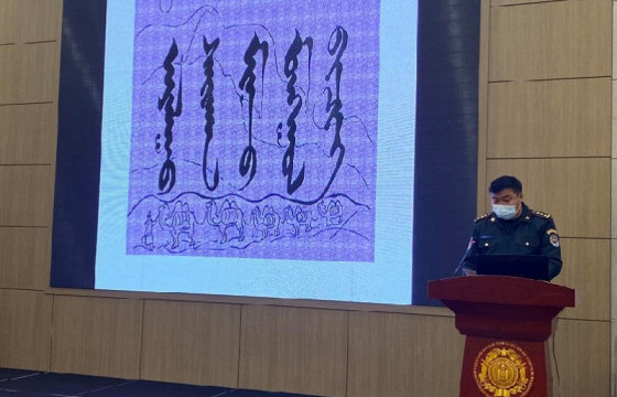 Монгол бичгийн уралдаанд 80 гаруй албан хаагч оролцож байна