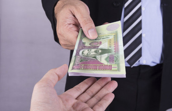 Ирэх онд хөдөлмөрийн хөлсний доод хэмжээг 550 мянган төгрөг болгохоор болжээ 