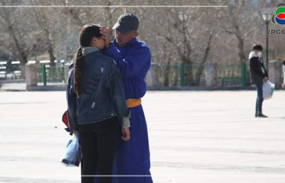 ХАЙРАА “ГАНЦХАН ЖИЛ ХҮЛЭЭЧИХ, ТЭГЭЭД ҮҮРД ХАМТДАА”