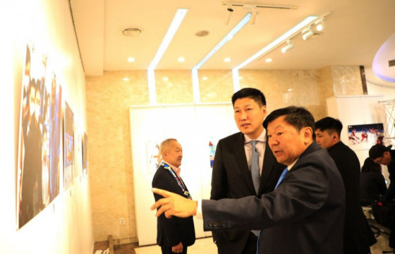 “Монголын ард түмний нүдэнд Бээжингийн өвлийн олимп” үзэсгэлэн нээлтээ хийлээ