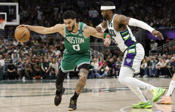 NBA PLAYOFF: “Бостон Селтикс” баг цувралыг 2:2 болгон тэнцүүлэв