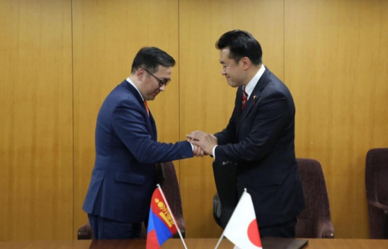 Хөвсгөл нууранд живсэн машин, техникийг татан гаргах ажиллагааг Япон улс дэмжиж ажиллана