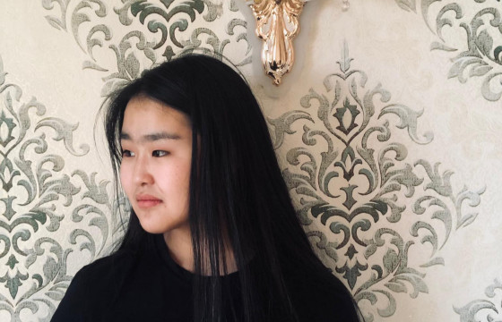 Сурагч З.МӨНХ-ӨЛЗИЙ:  Ном намайг очиж үзээгүй газарт минь хүргэж өгдөг