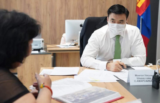 Шадар сайд С.Амарсайхан 11-11 төвд ажиллаж, иргэдийн санал хүсэлт, гомдлыг сонсжээ