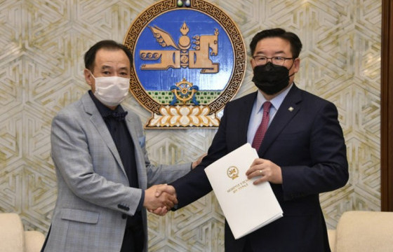 Татварын мэргэшсэн зөвлөх үйлчилгээний тухай хуульд нэмэлт, өөрчлөлт оруулах тухай хуулийн төслийг өргөн мэдүүллээ