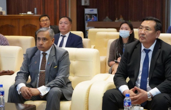 Буянт-Ухаа нисэх буудлыг хүмүүнлэгийн чиглэлээр ашиглах боломжийн талаар санал солилцлоо