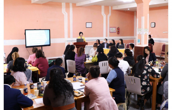 “Төрийн албаны үнэт зүйл ба багшийн ёс зүй” хэлэлцүүлэг боллоо