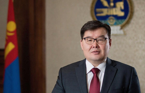 Г.ЗАНДАНШАТАР: Эм, эмнэлгийн хуулийн төслийг татан авч байна