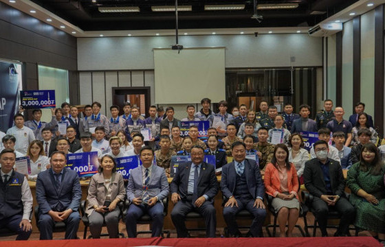 Сансрын бичил хиймэл дагуул хөөргөх 