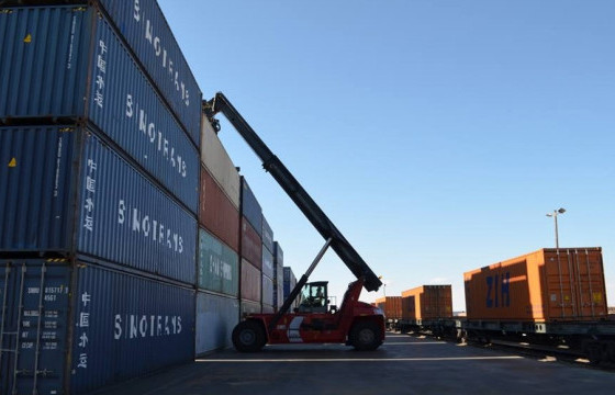 Замын-Үүд боомтын авто замаар орж ирсэн чингэлгийн тоо 50 хувиар буурчээ