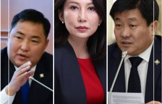 ӨНГӨРСӨН ДОЛОО ХОНОГИЙН ПОП ГУРВАН ГИШҮҮН